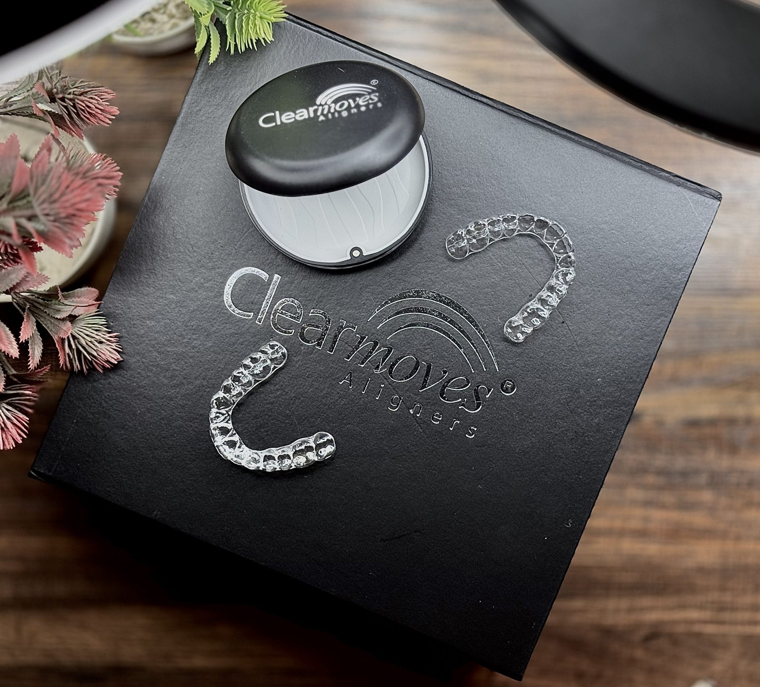 Clear Moves Aligners embossed branding detail